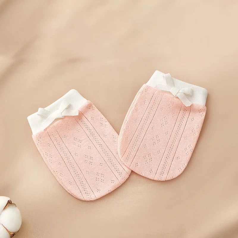 Baby Scratch-Proof Gloves Newborn Breathable Pure Cotton Protective Gloves 0-6 M Baby Essentials Must-Haves for Boys & Girls