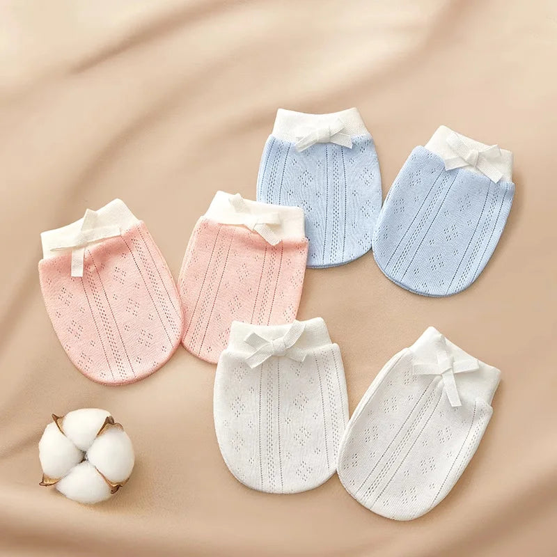 Baby Scratch-Proof Gloves Newborn Breathable Pure Cotton Protective Gloves 0-6 M Baby Essentials Must-Haves for Boys & Girls