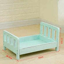 Infant Posing Sofa Retro Wood Bed Newborn Photography Props Detachable Background Baby Growth Memorial For Baby Boys Studio Use